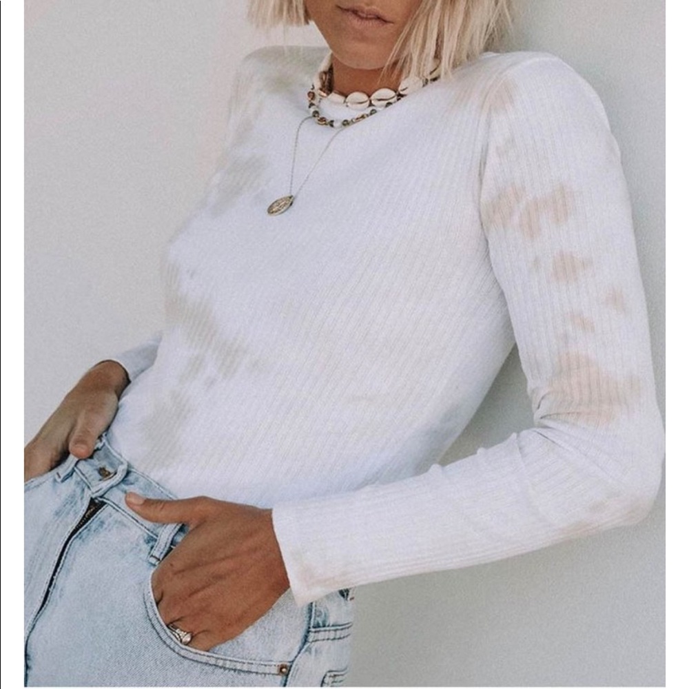 Trendy tie dye Maurie & Eve ribbed long sleeve!